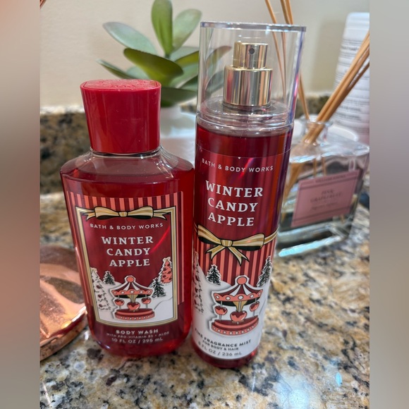 🍎Bath & Body Works Winter Candy Apple Body Wash & Mist - Picture 2 of 4